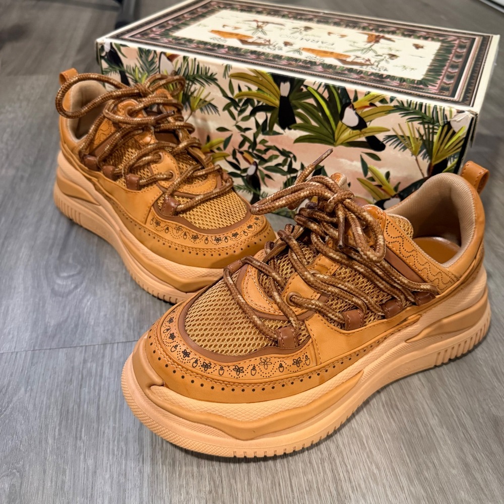 Farm Rio Apolo Laser Caramel Chunky Platform Sneakers Womens‎ Size 7 Boho